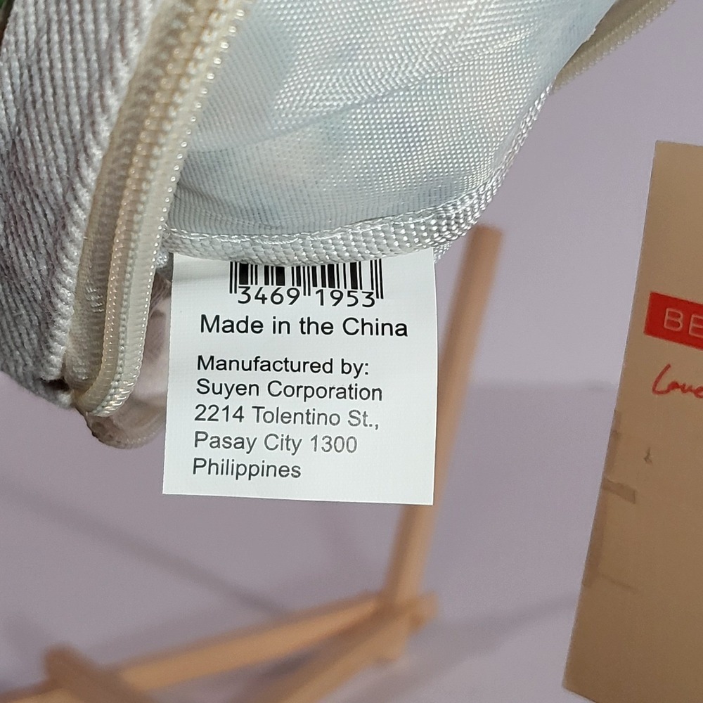 Bench Love Local Woven Abaca Makeup Bag Straw Cosmetic Pouch NWT Tag Error - Picture 3 of 4